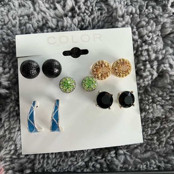 Earings bundle - Picture 3 of 6